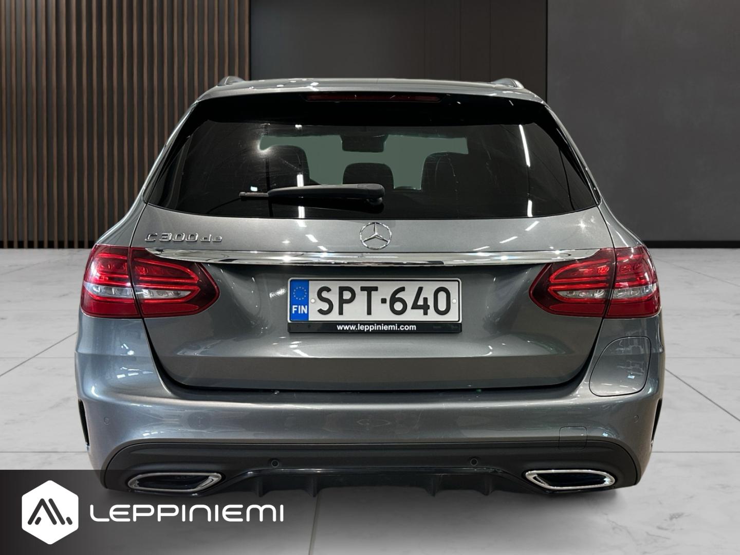 MERCEDES-BENZ C 2021