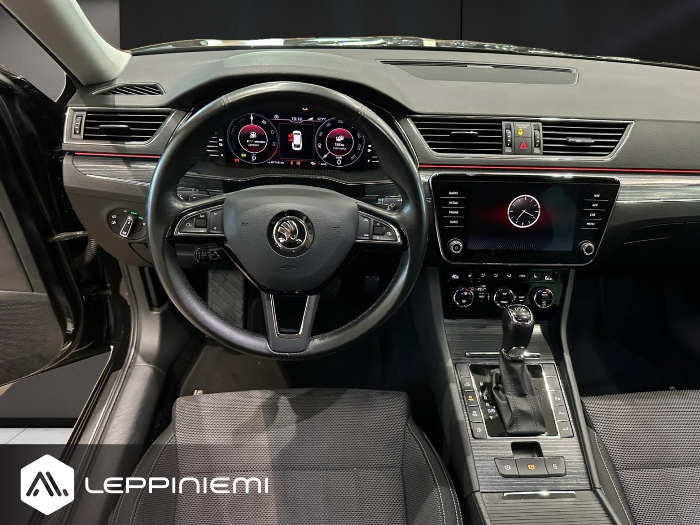 SKODA Superb 2020
