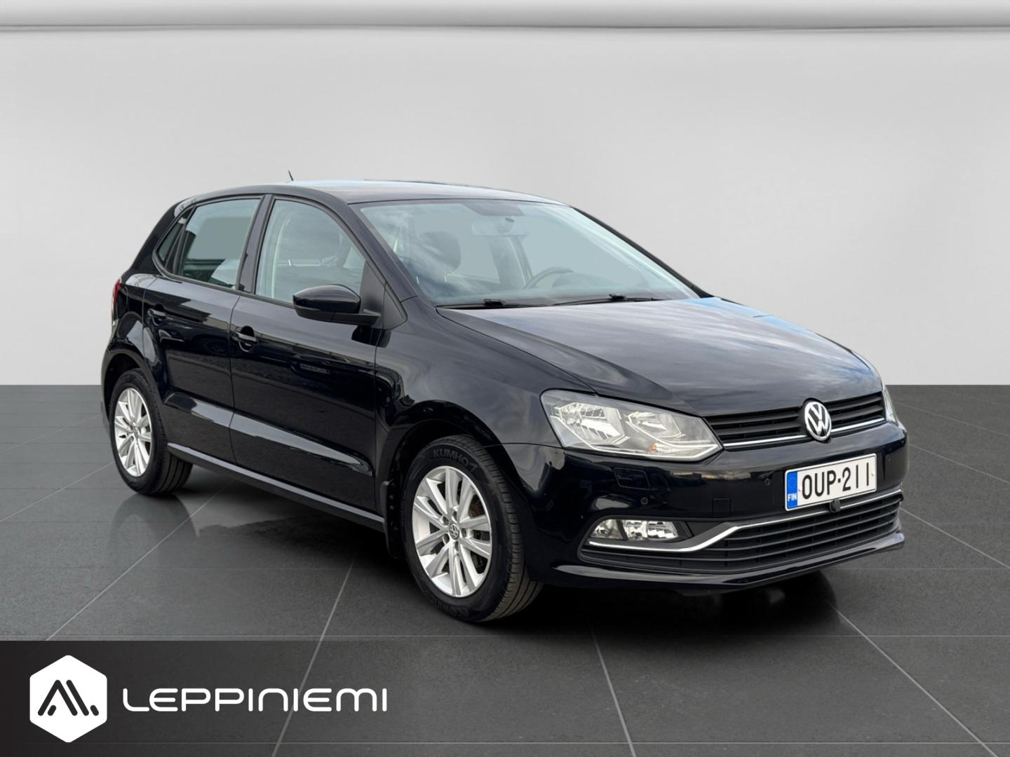 VOLKSWAGEN Polo 2015