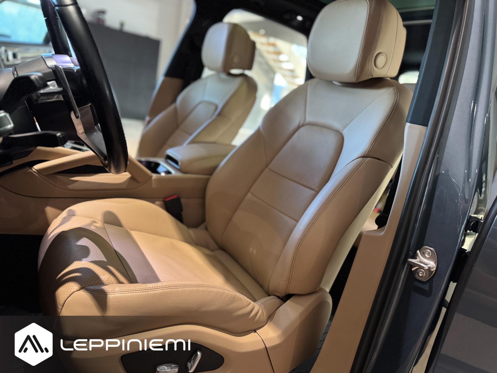 PORSCHE Cayenne 2019