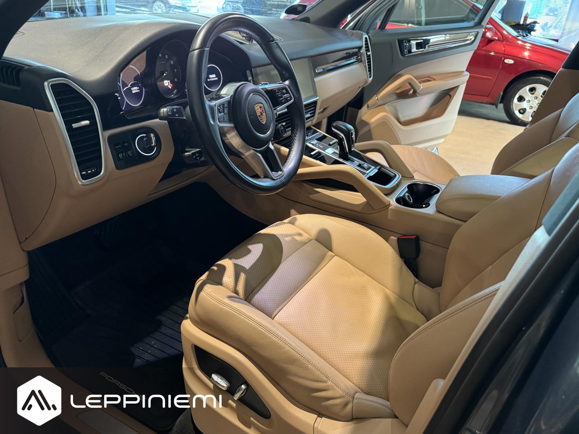 PORSCHE Cayenne 2019