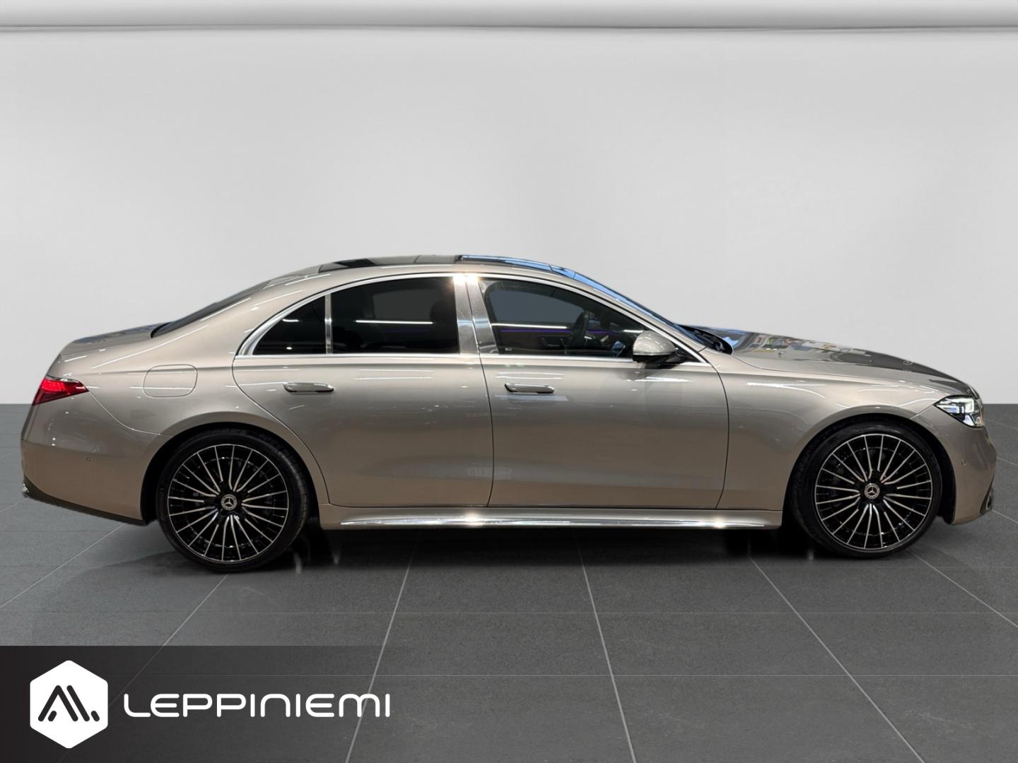 MERCEDES-BENZ S 2023