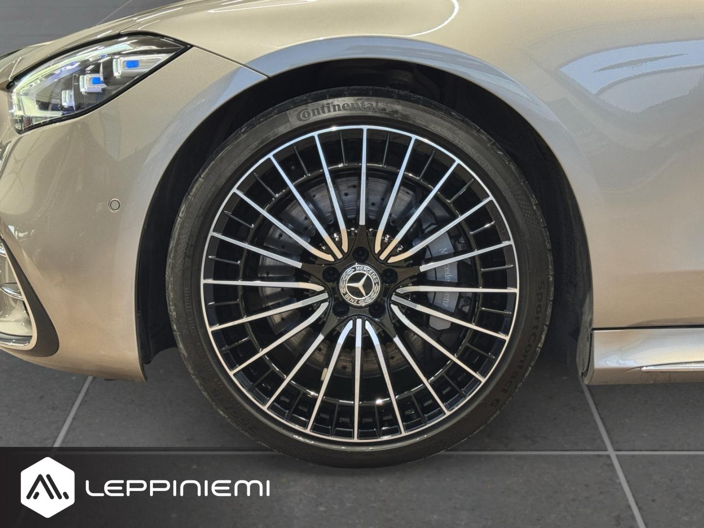 MERCEDES-BENZ S 2023