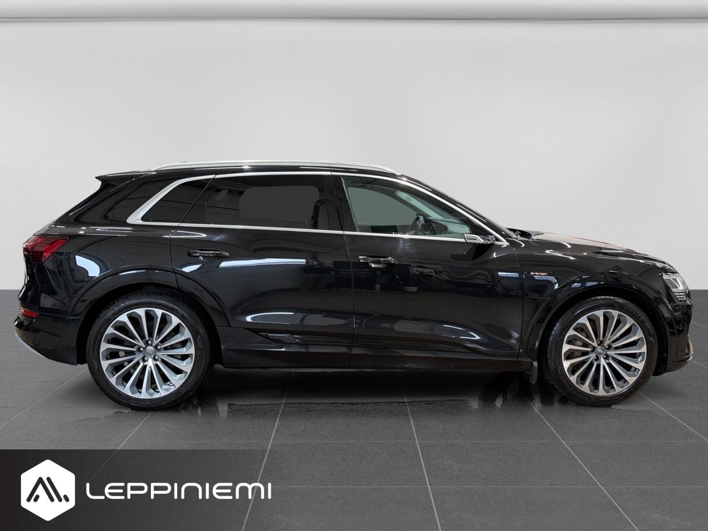 AUDI e-tron 2020