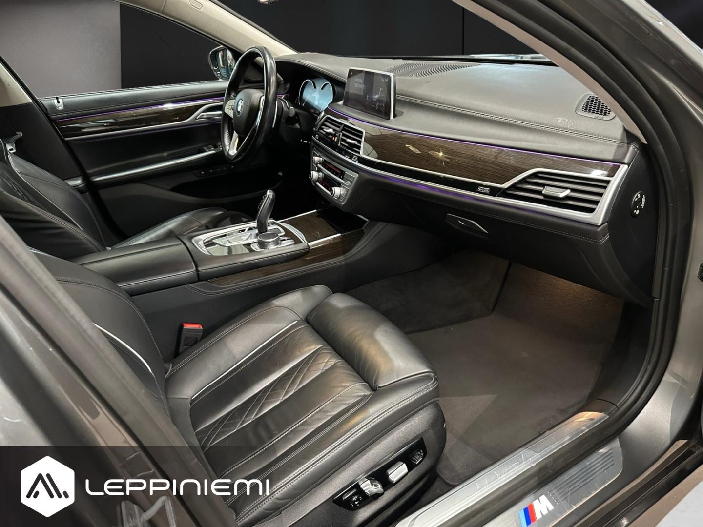 BMW 750 2019