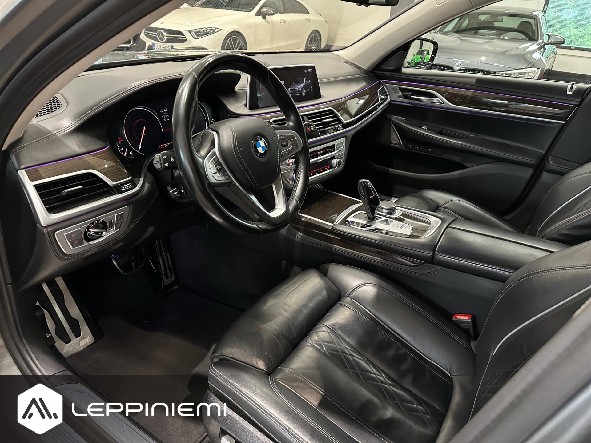 BMW 750 2019