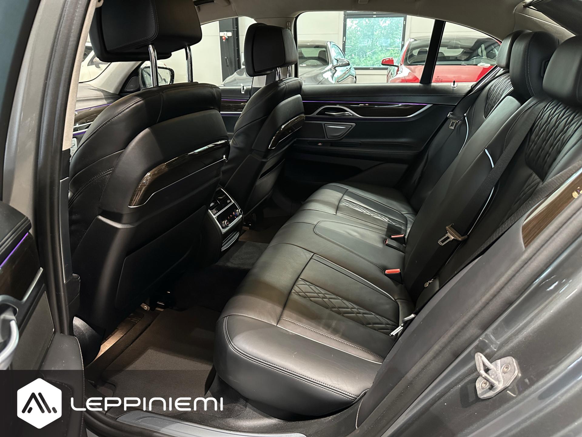 BMW 750 2019