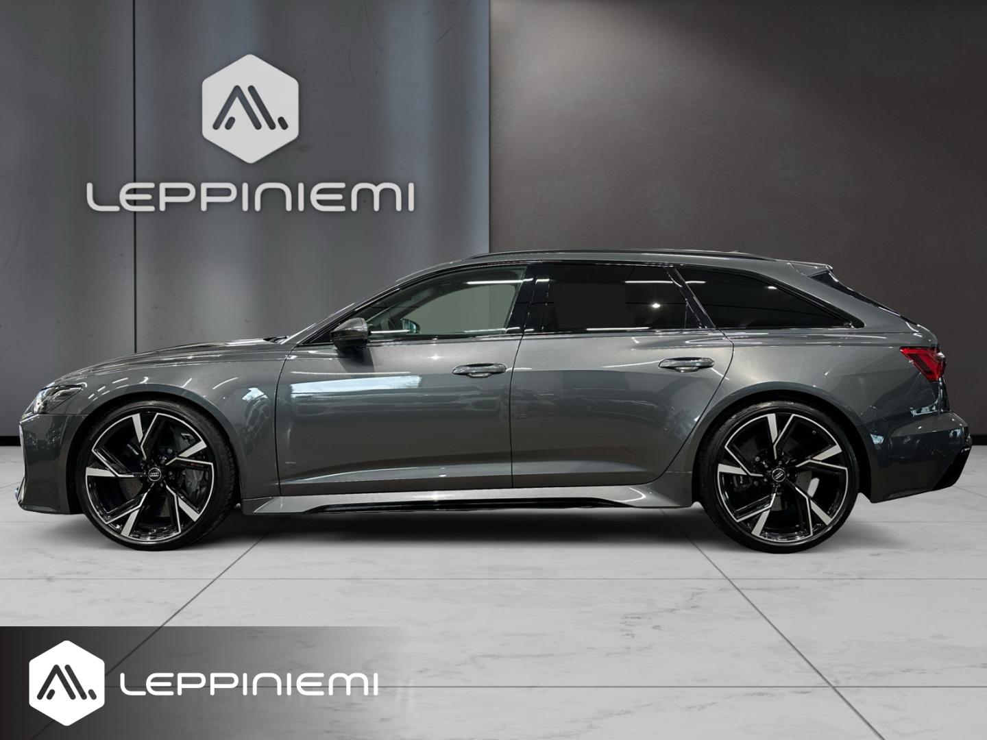 AUDI RS6 2020