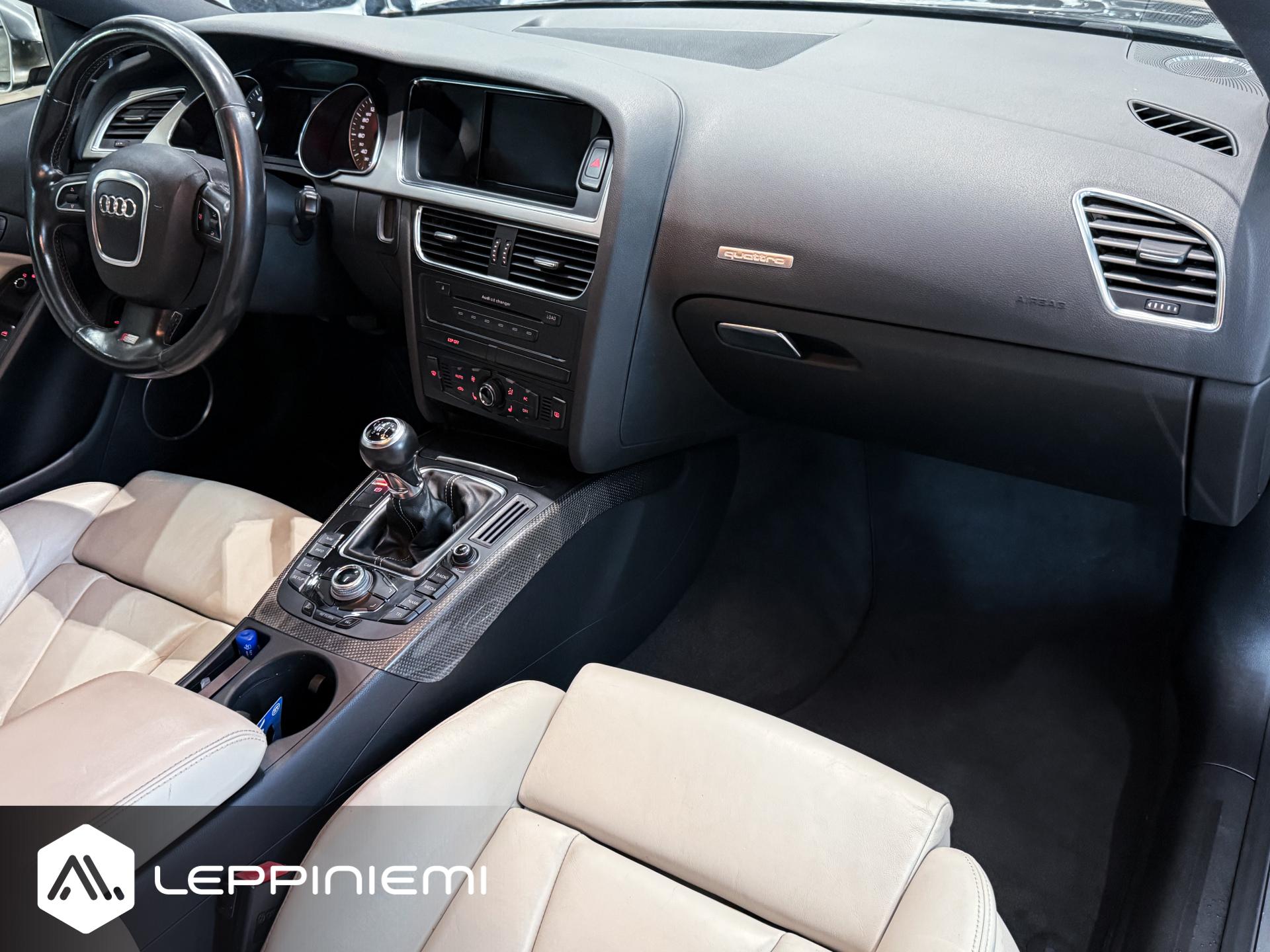 AUDI S5 2008