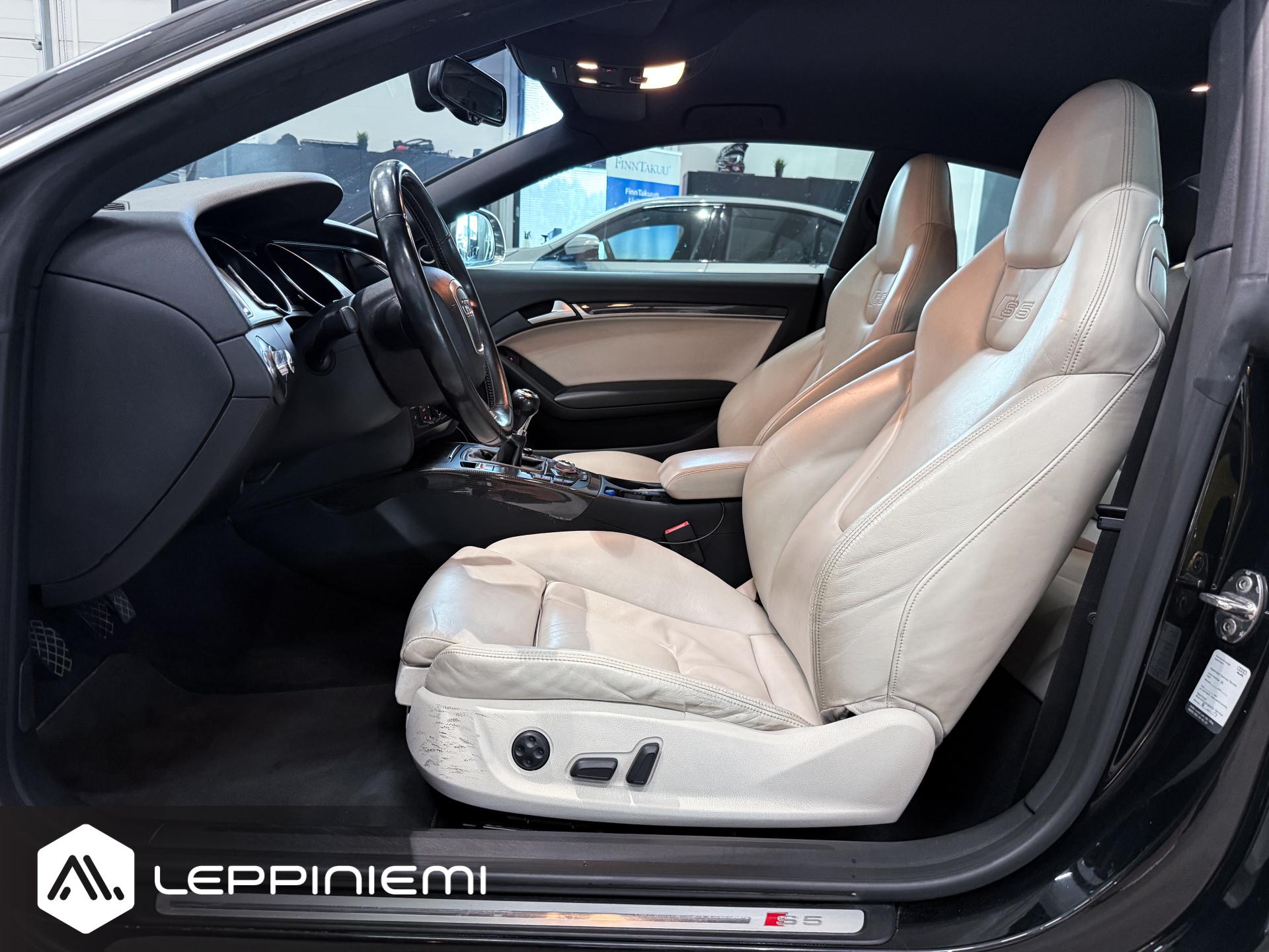 AUDI S5 2008