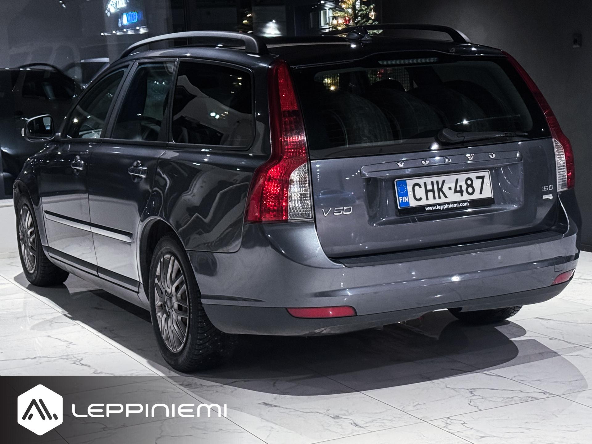 VOLVO V50 2010