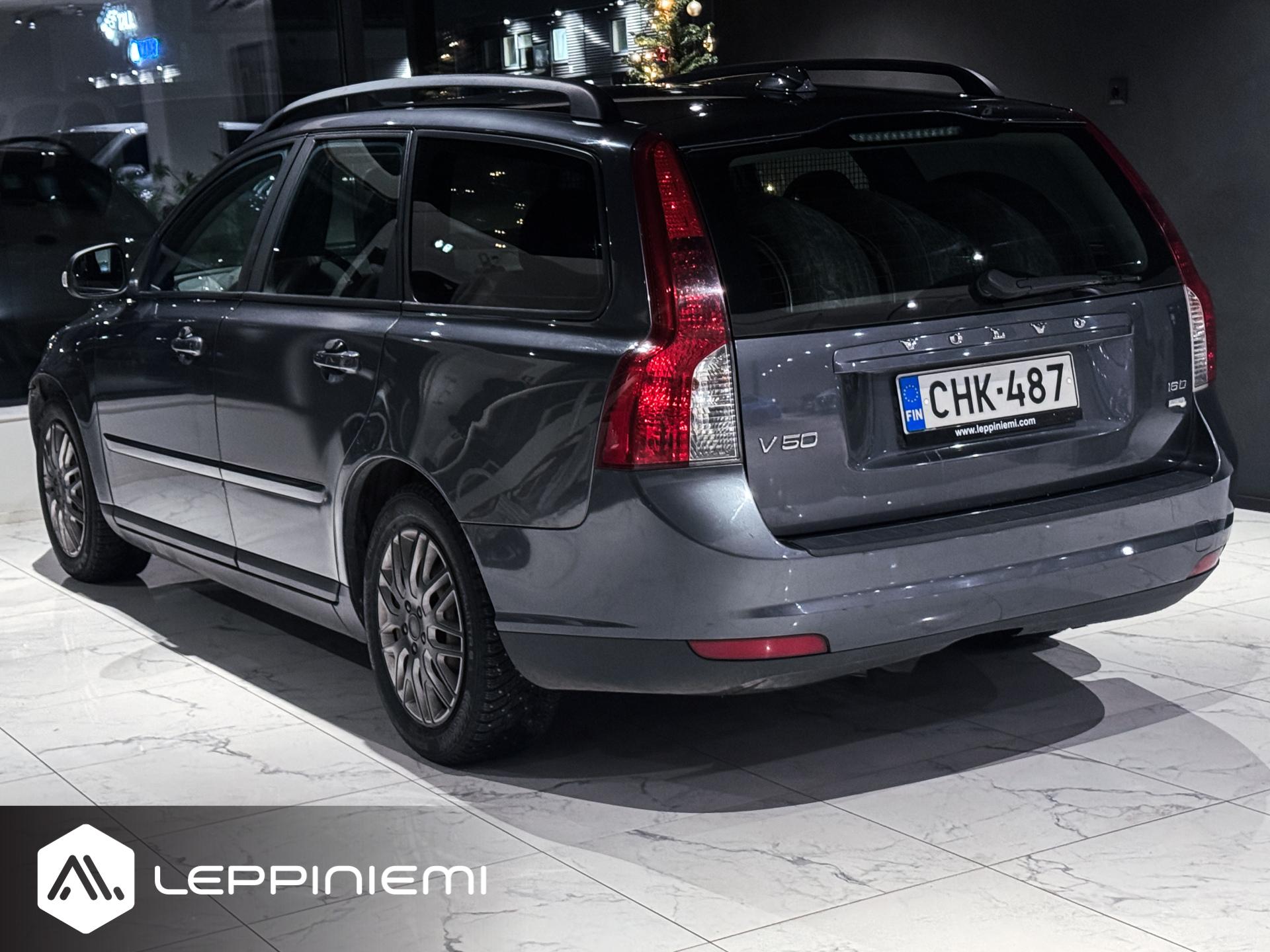 VOLVO V50 2010
