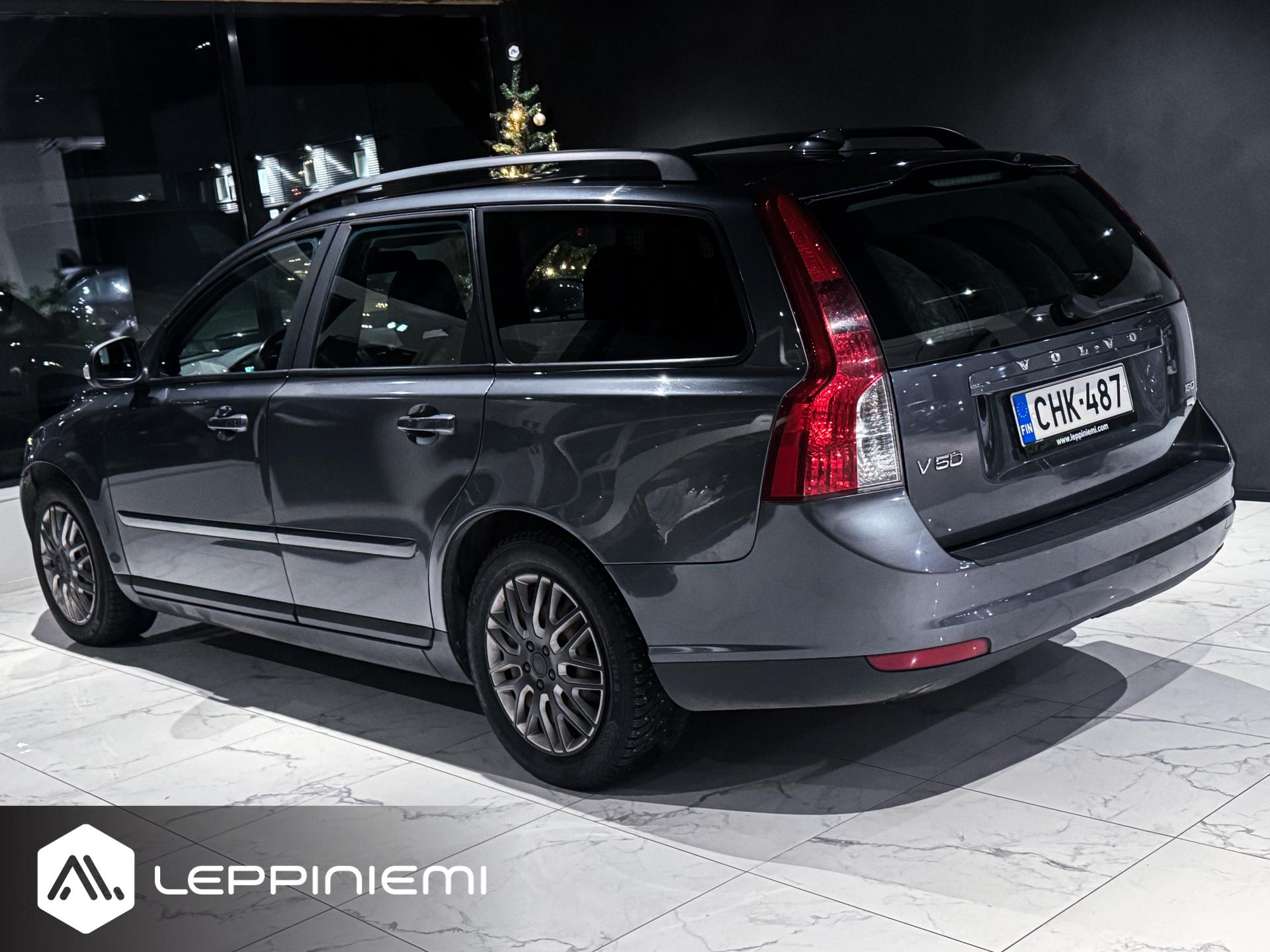 VOLVO V50 2010
