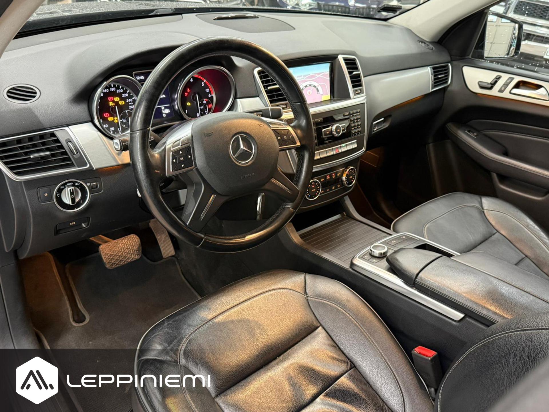 MERCEDES-BENZ ML 2012