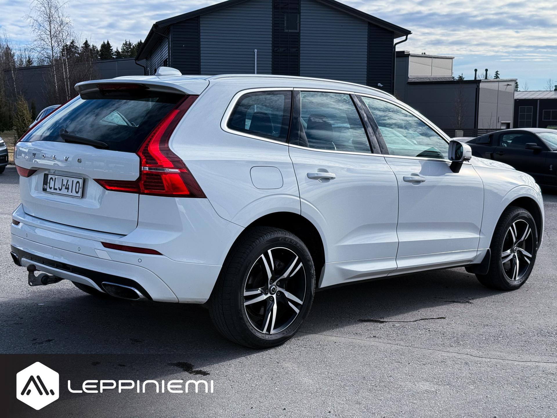 VOLVO XC60 2018