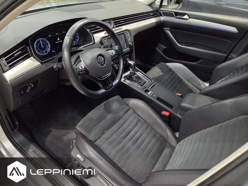 VOLKSWAGEN Passat 2016