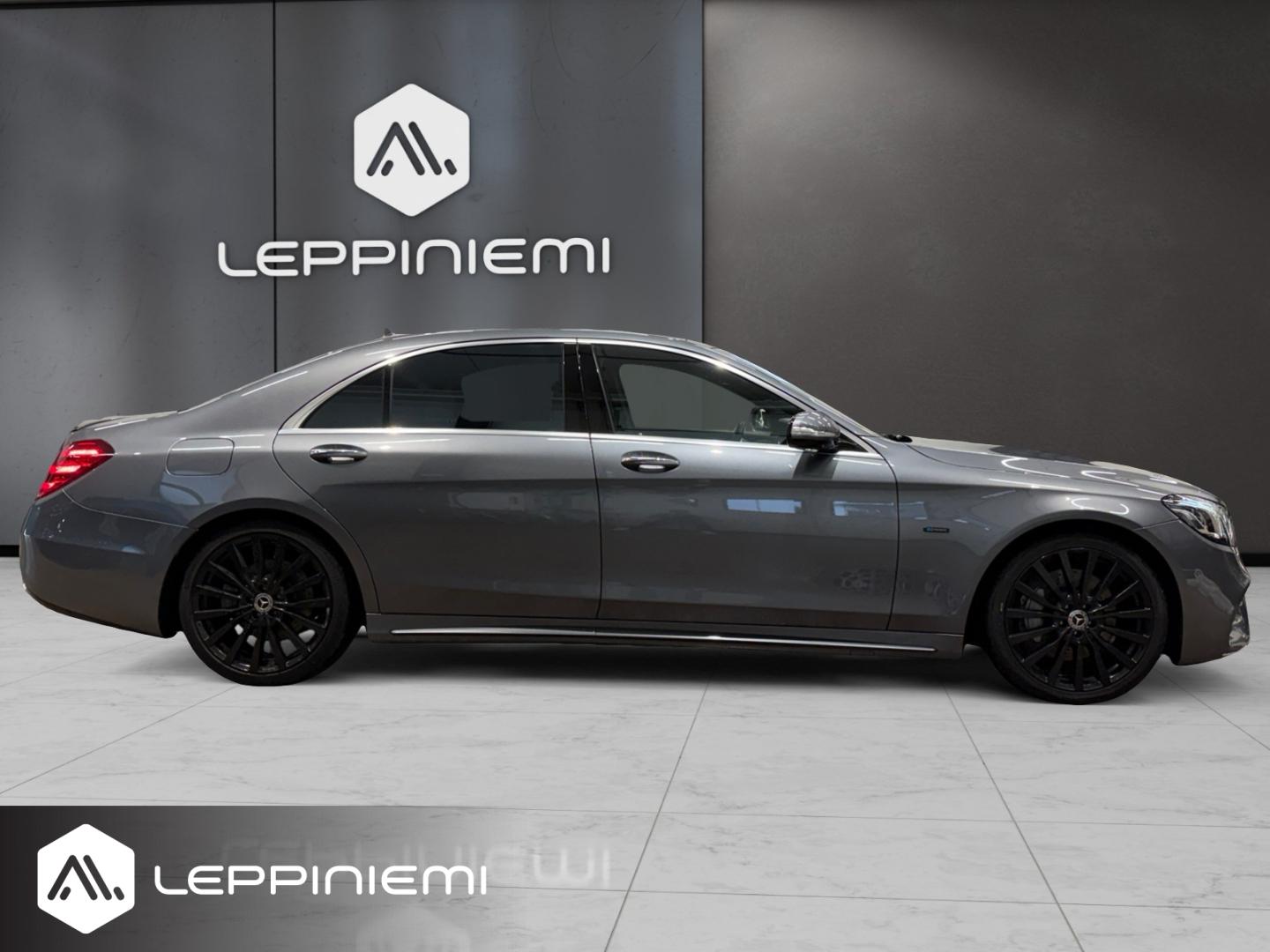 MERCEDES-BENZ S 2019