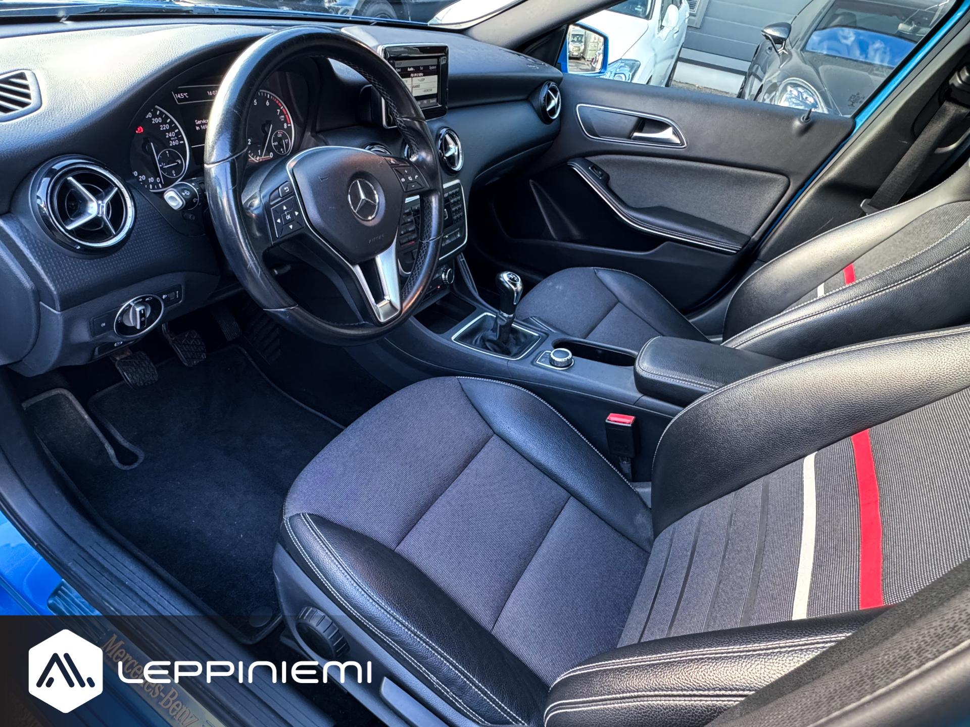 MERCEDES-BENZ A 2013