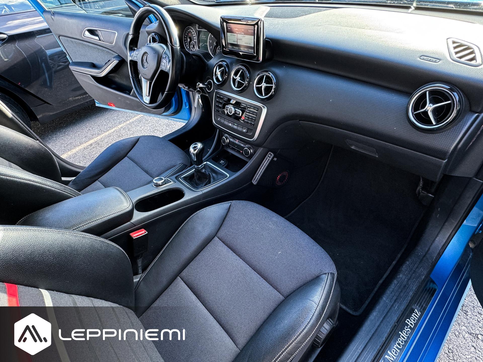 MERCEDES-BENZ A 2013