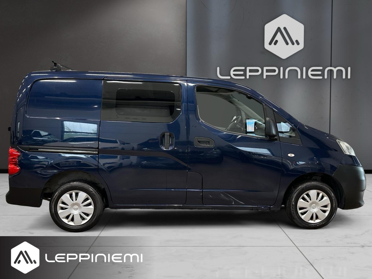 NISSAN NV200 2015