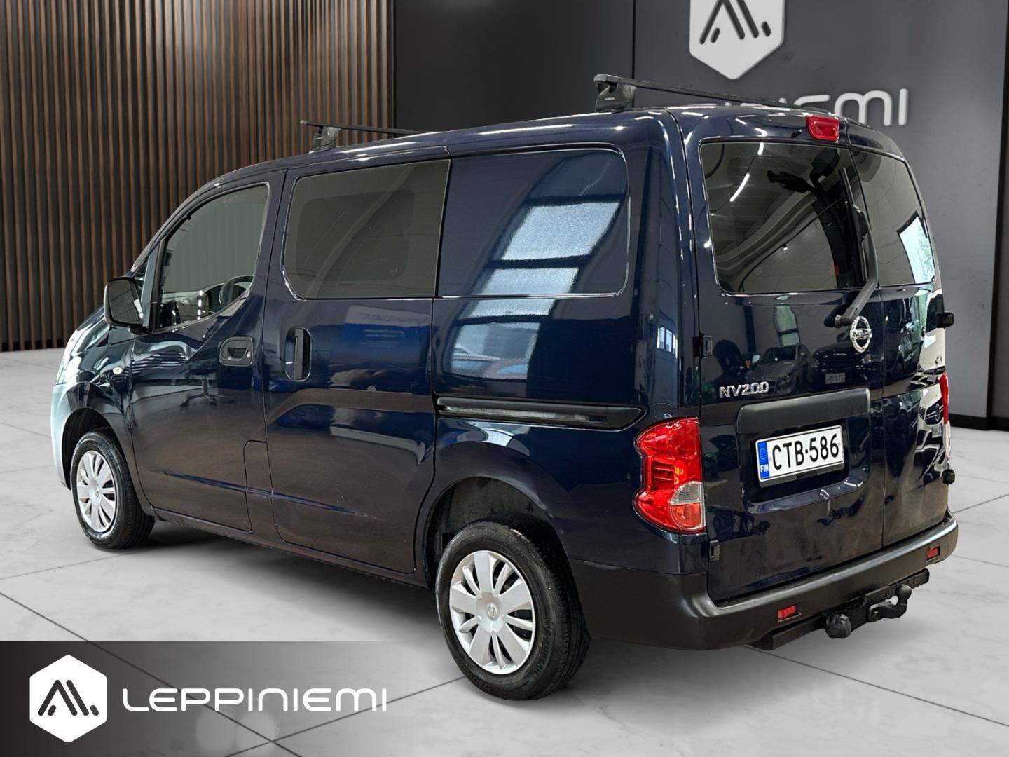 NISSAN NV200 2015