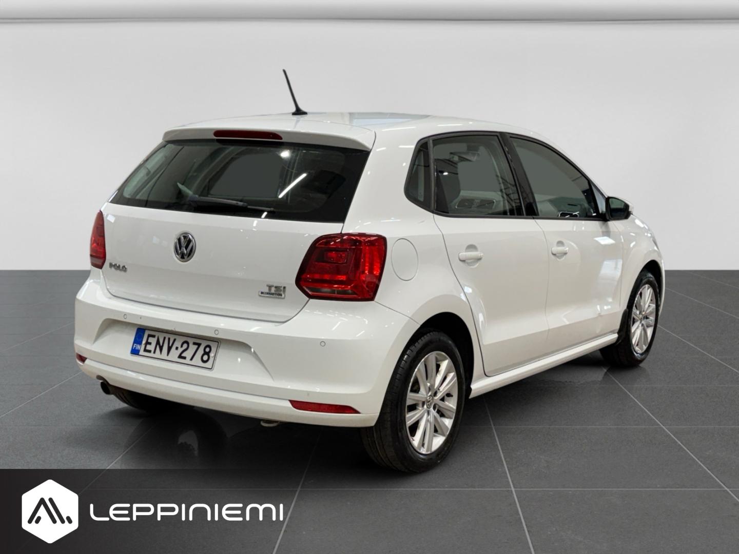 VOLKSWAGEN Polo 2016