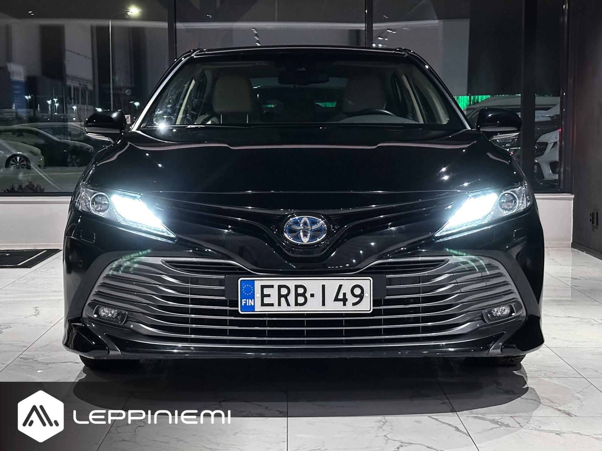 TOYOTA Camry 2019