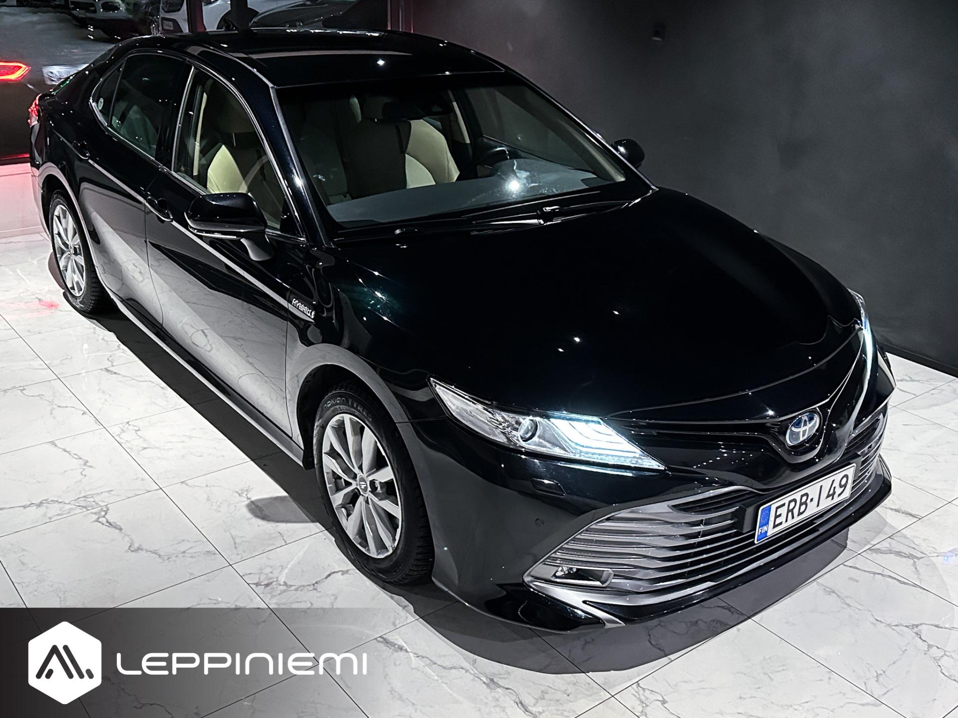 TOYOTA Camry 2019