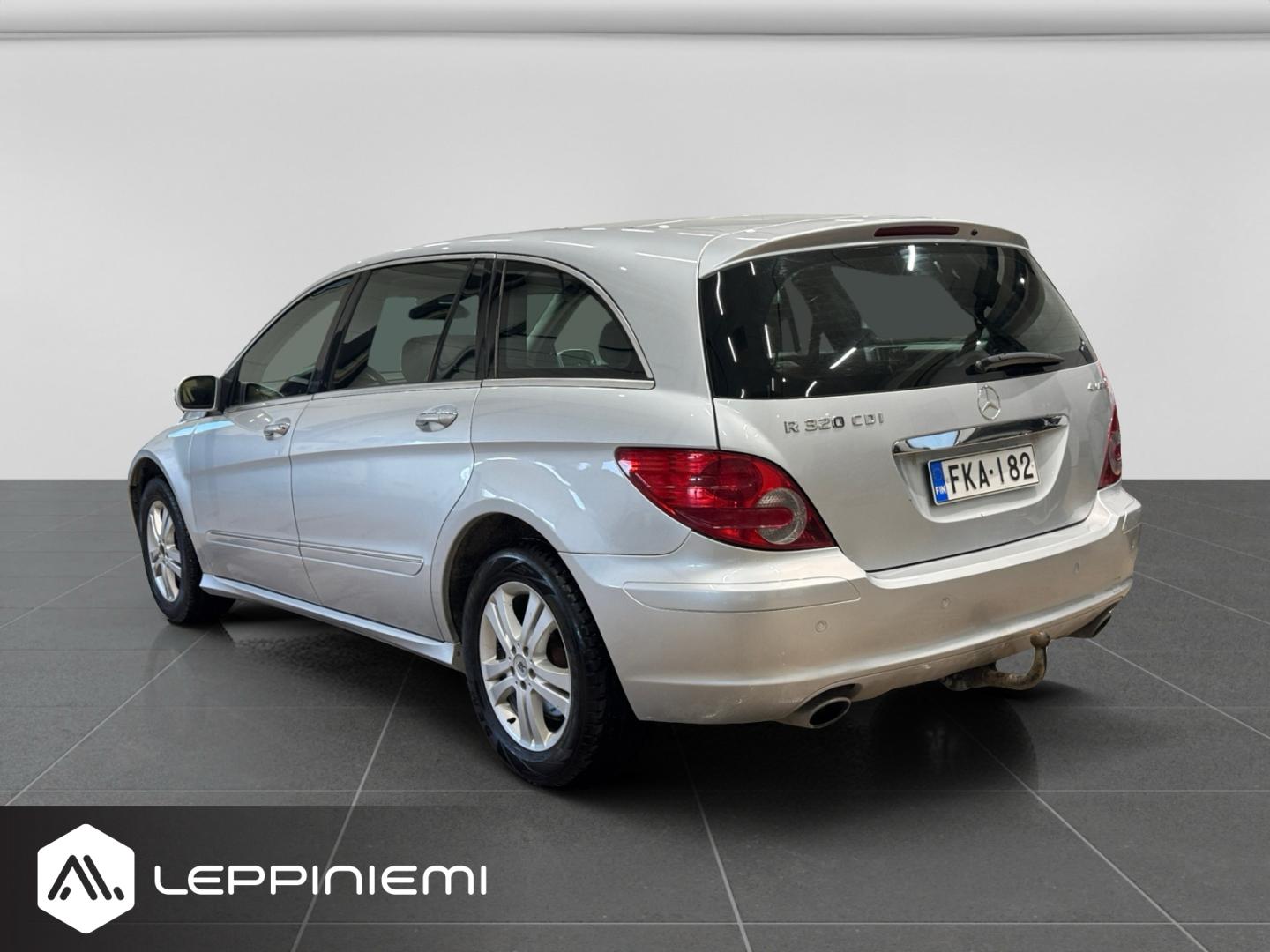 MERCEDES-BENZ R 2007