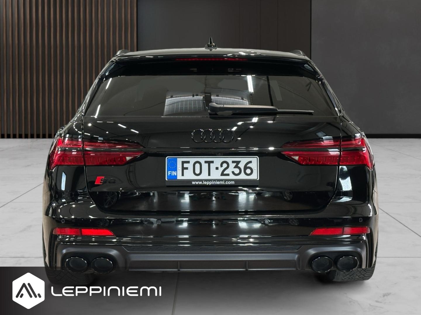 AUDI S6 2020