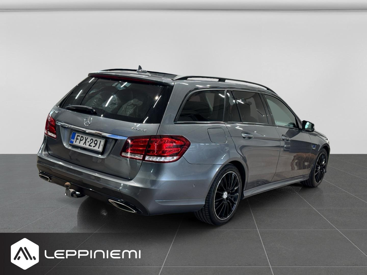 MERCEDES-BENZ E 2016