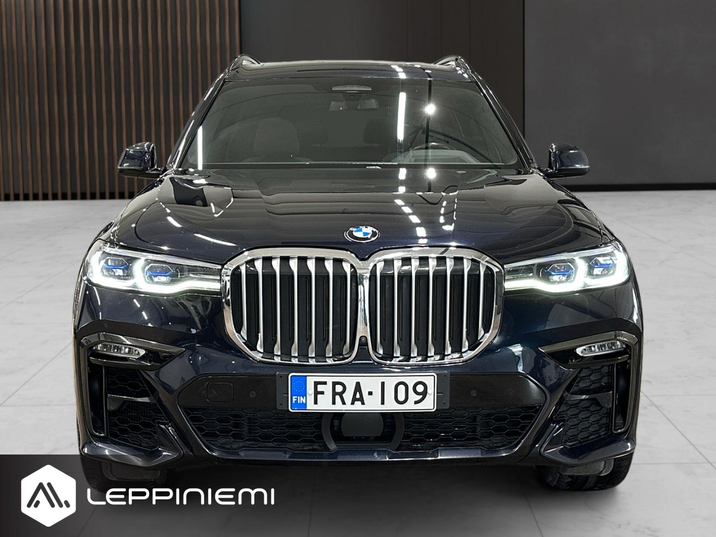 BMW X7 2021