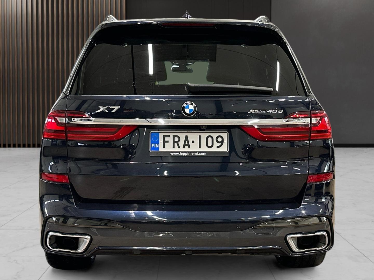 BMW X7 2021