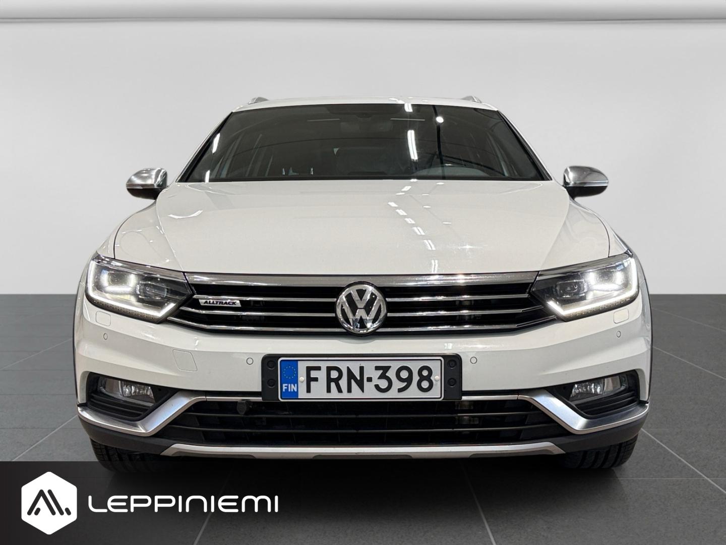 VOLKSWAGEN Passat 2016