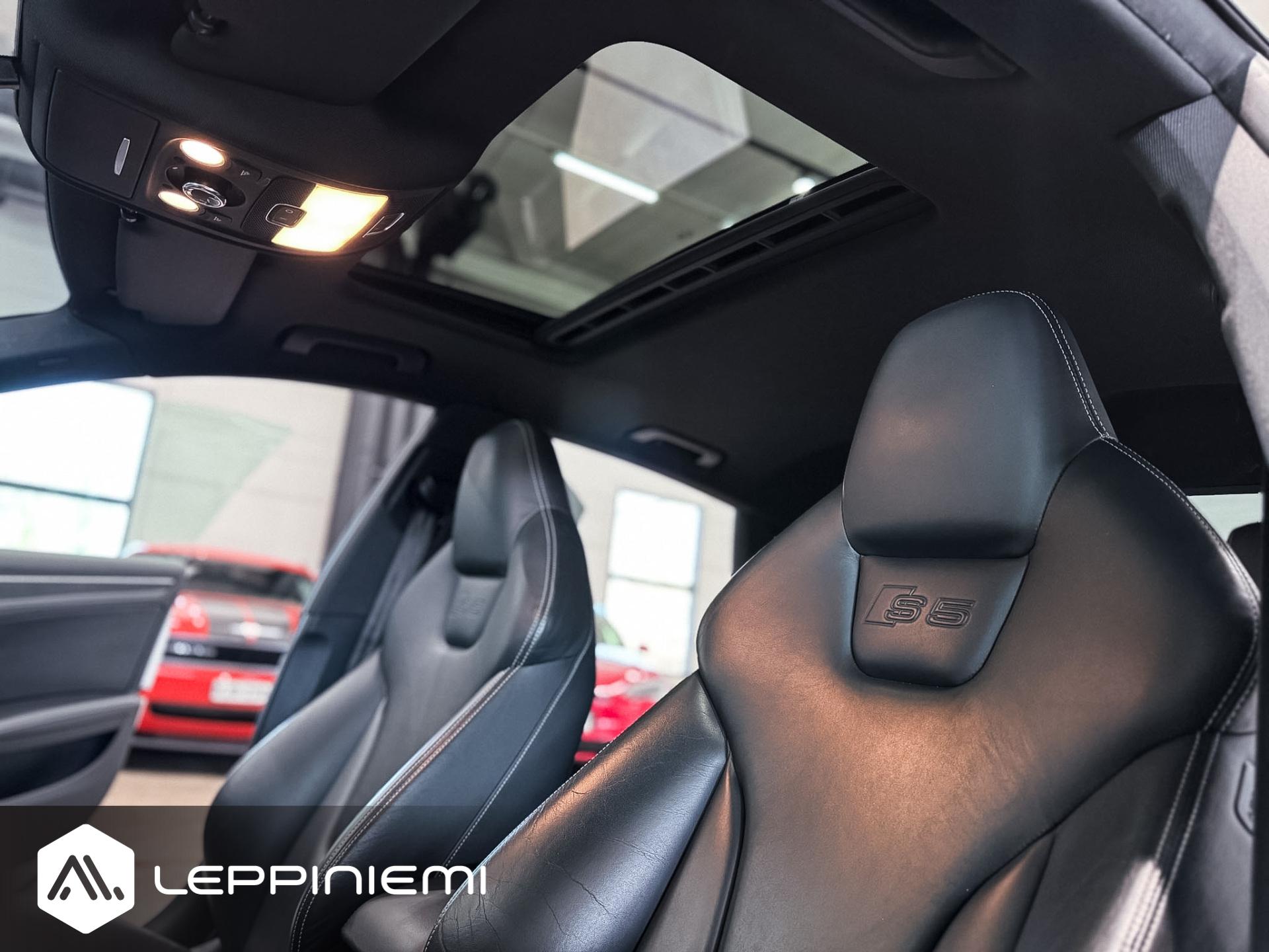 AUDI S5 2010