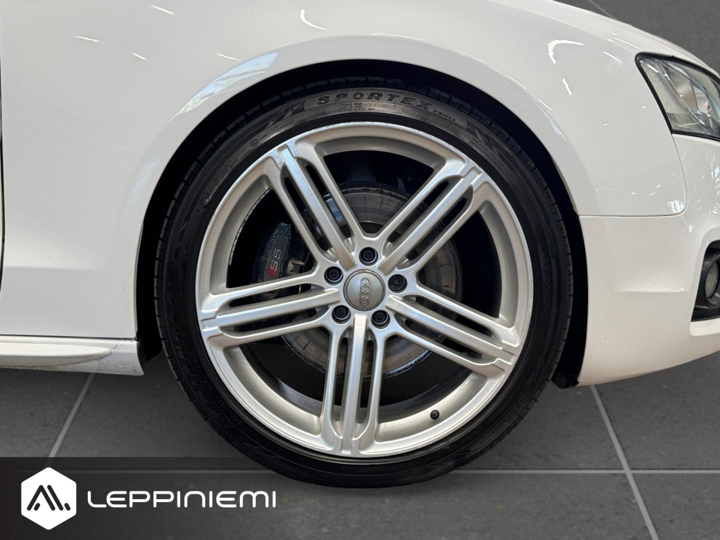 AUDI S5 2010