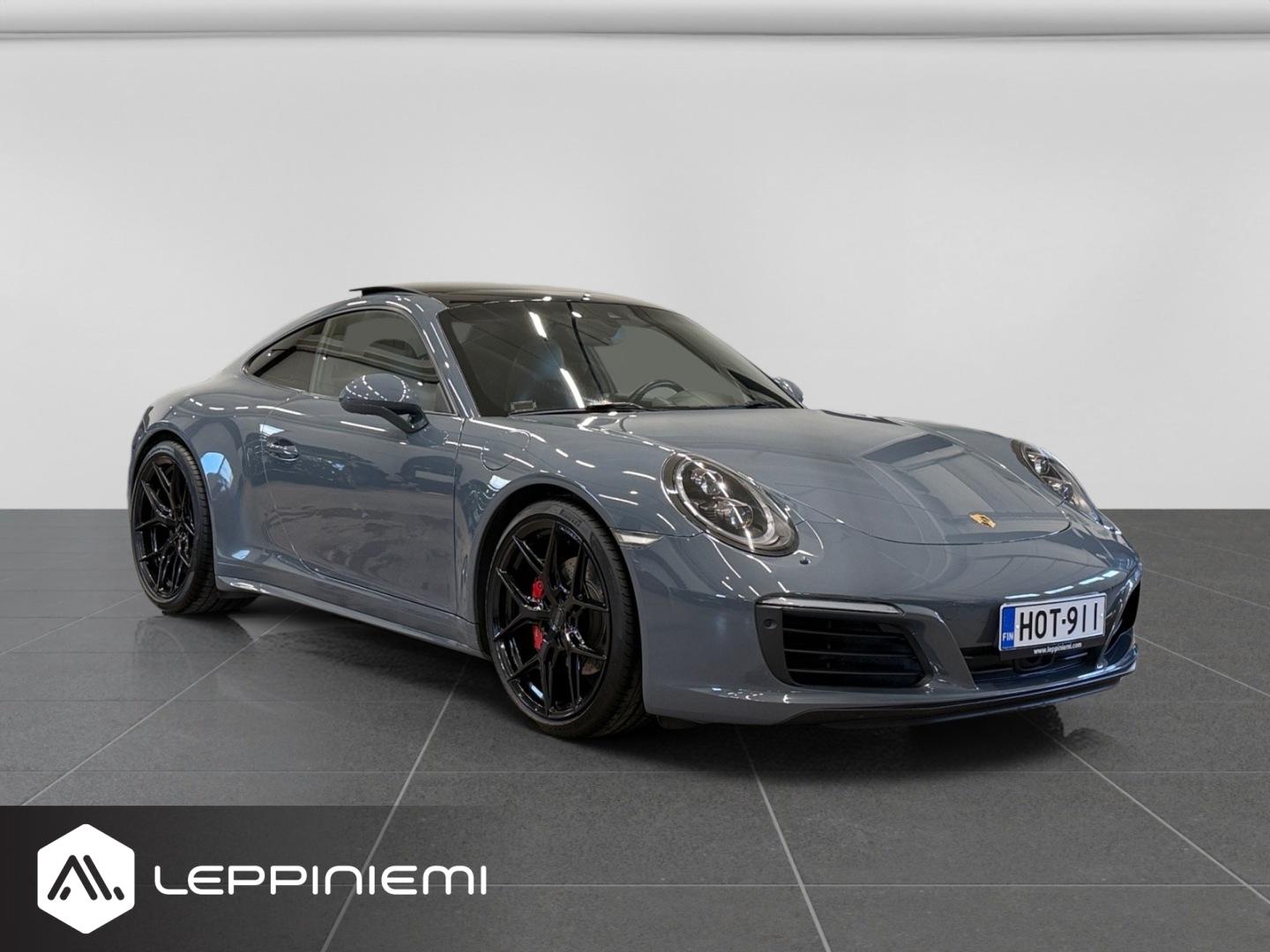 PORSCHE 911 2017