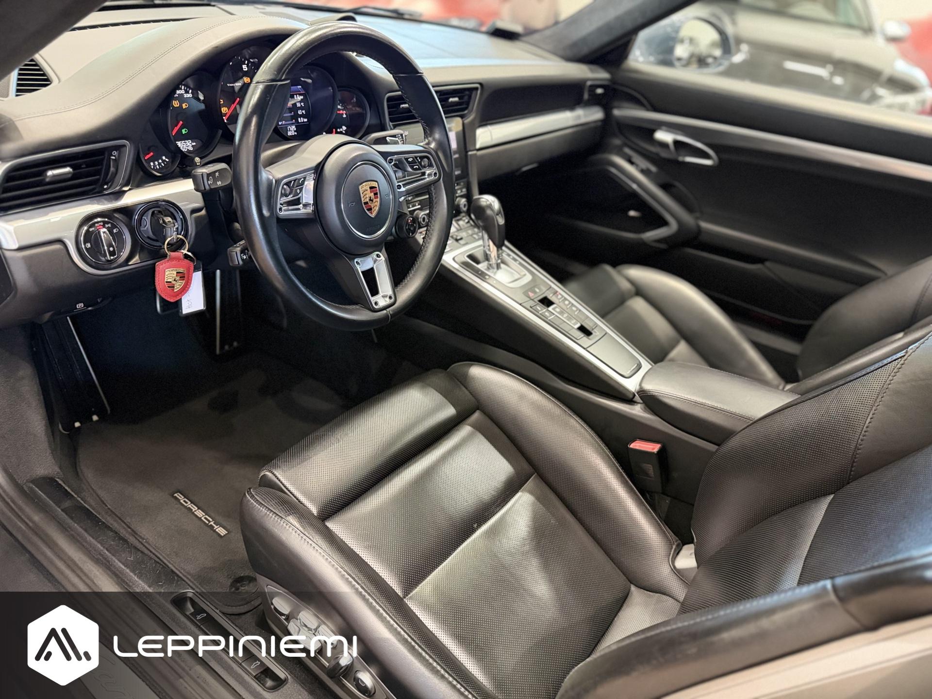 PORSCHE 911 2017