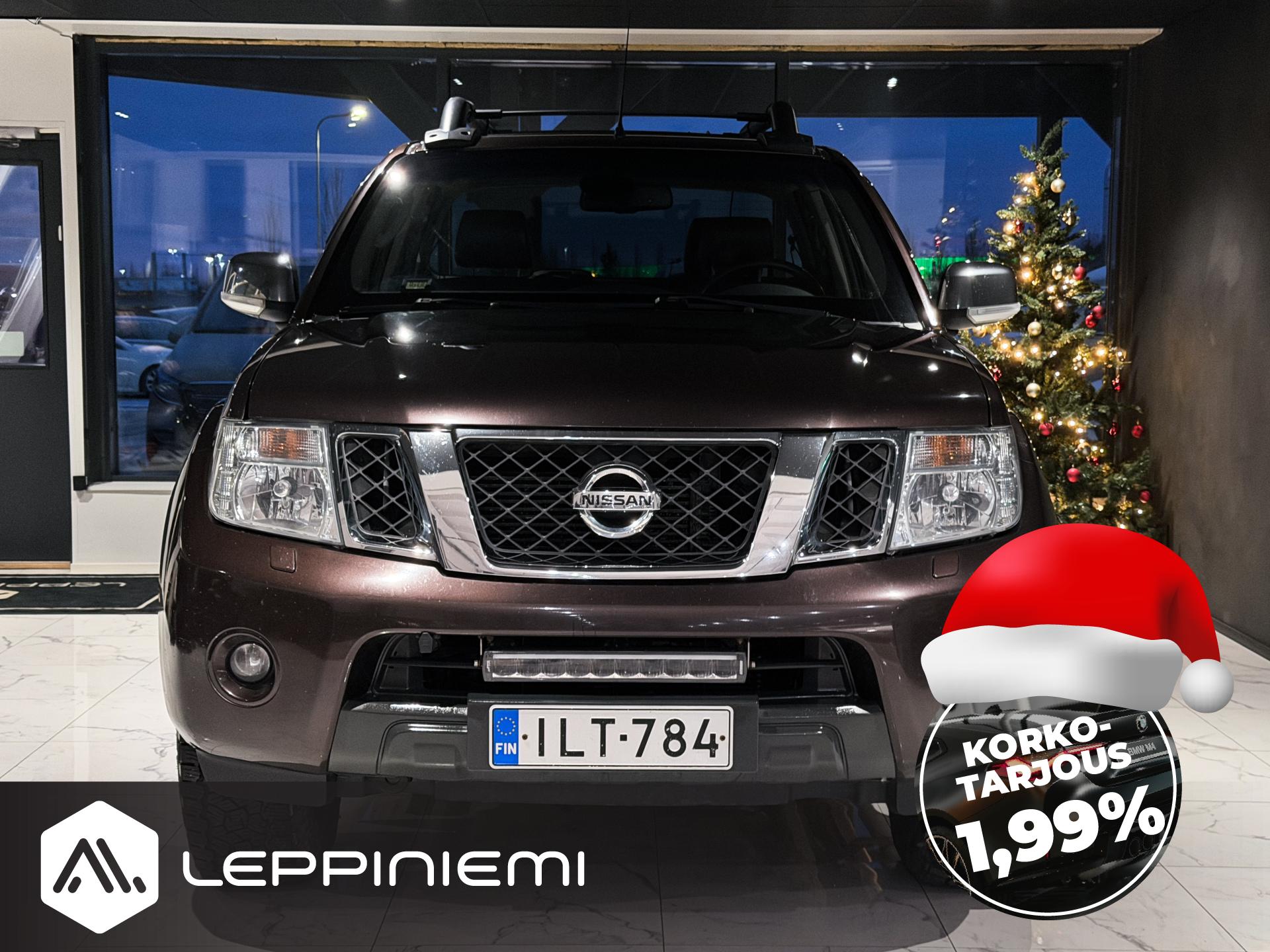 NISSAN Navara 2011