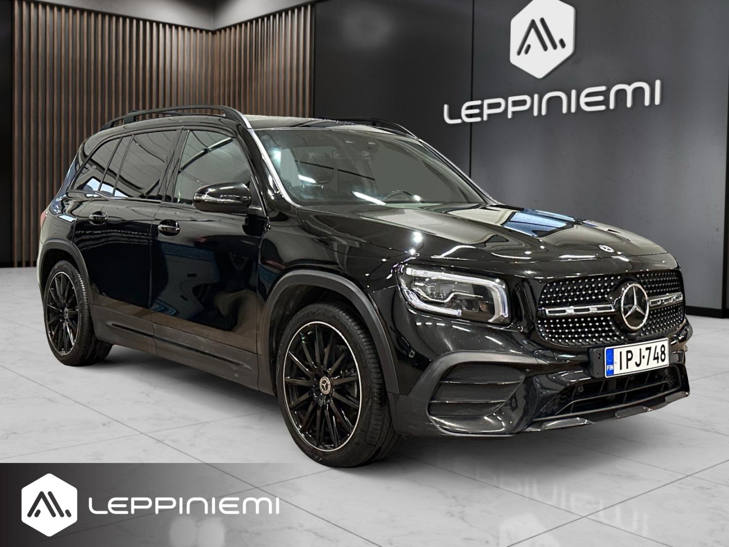 MERCEDES-BENZ GLB 2021