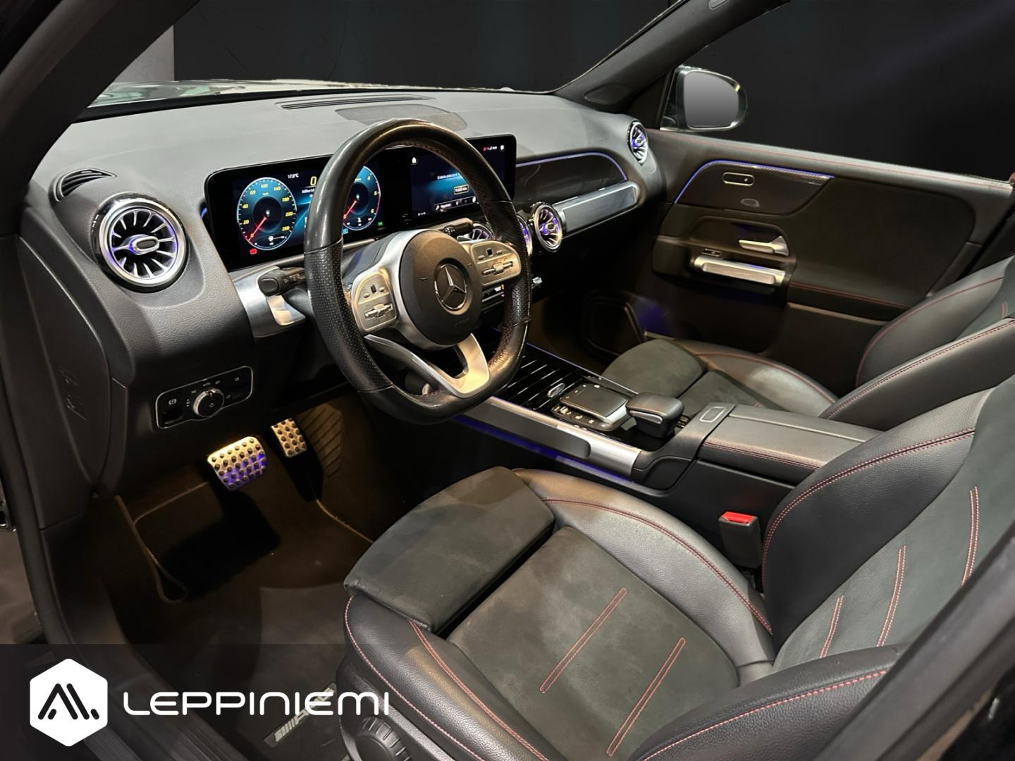 MERCEDES-BENZ GLB 2021