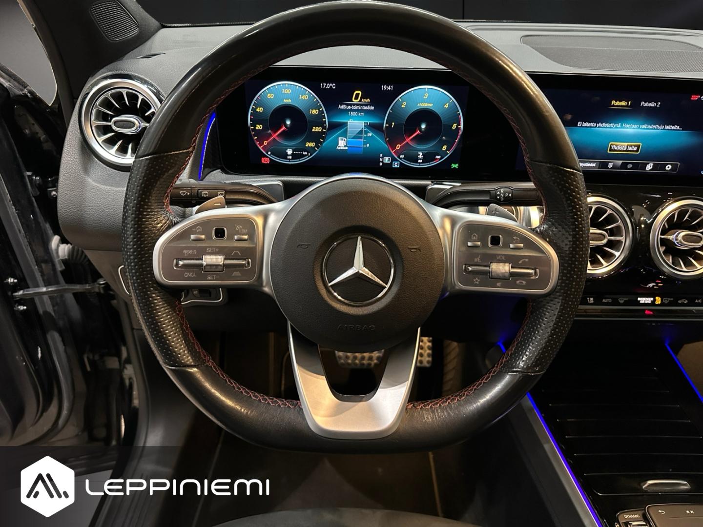 MERCEDES-BENZ GLB 2021