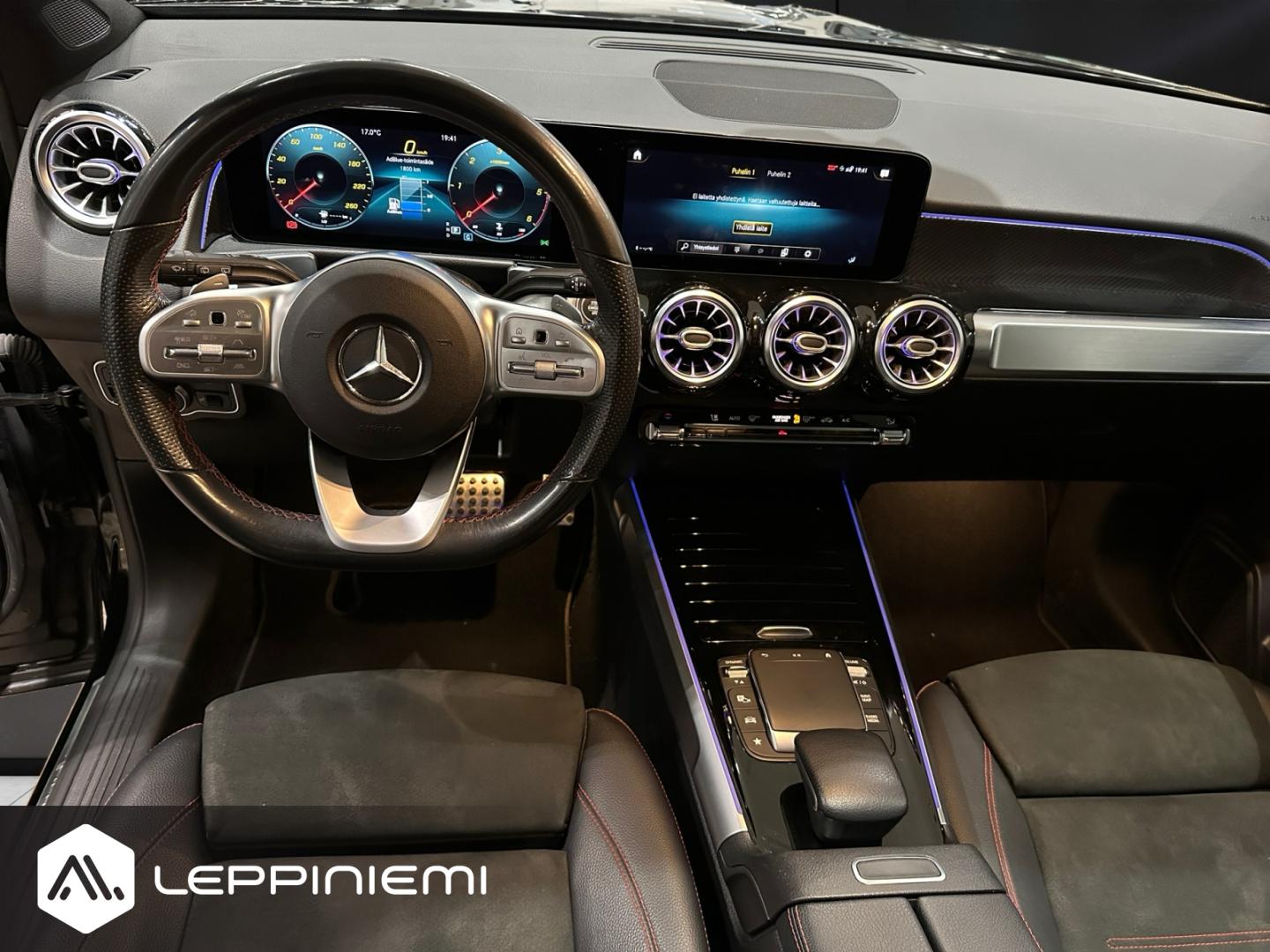 MERCEDES-BENZ GLB 2021