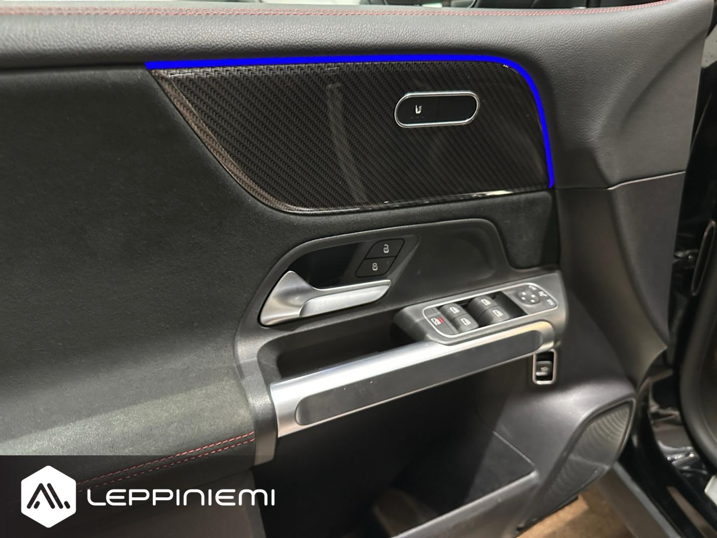 MERCEDES-BENZ GLB 2021