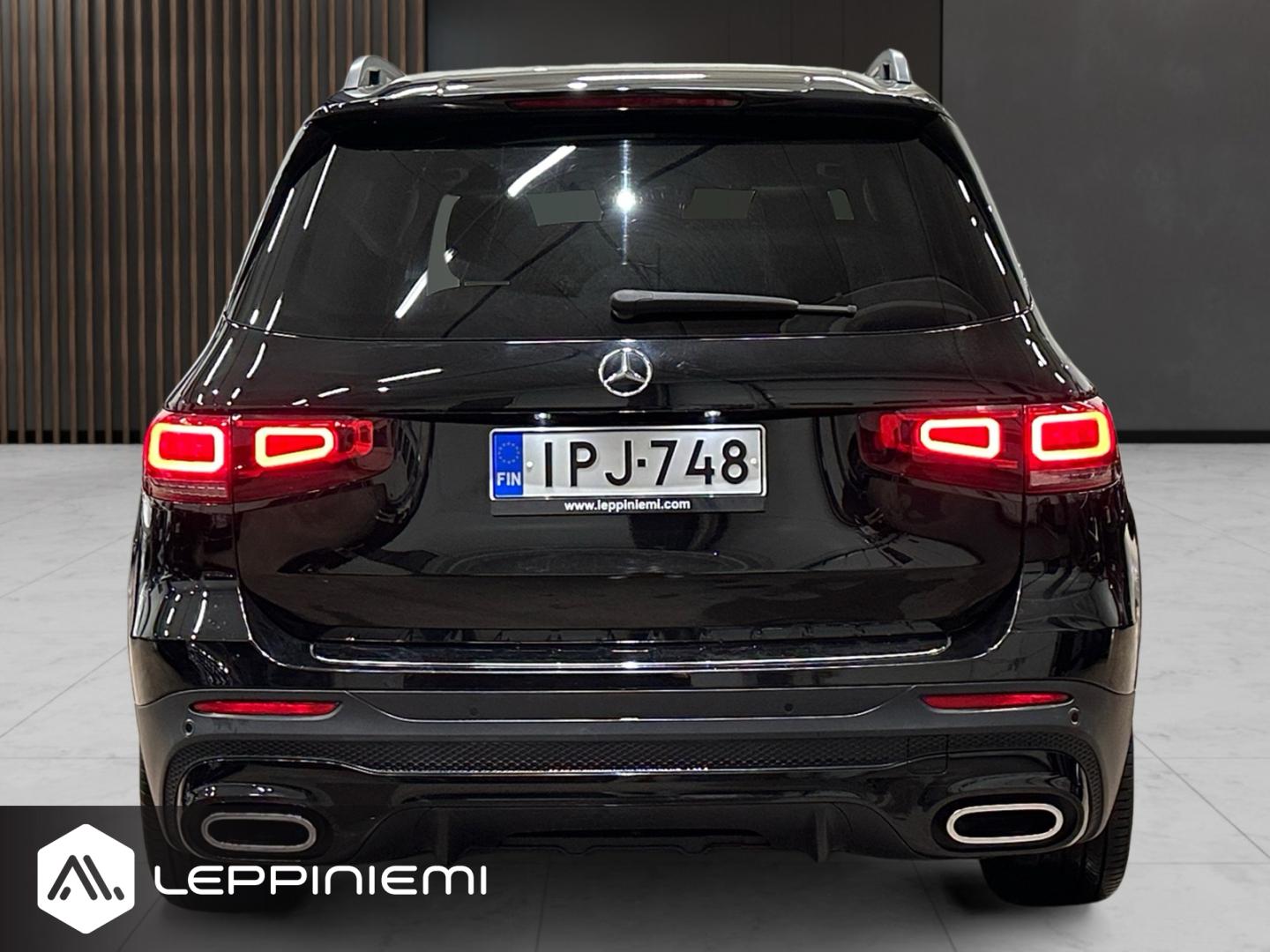 MERCEDES-BENZ GLB 2021