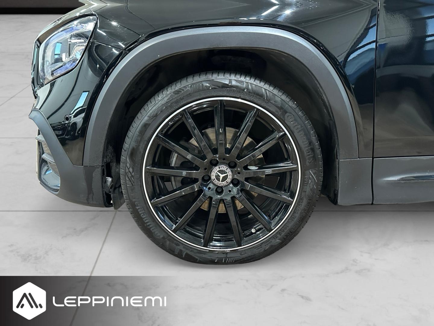 MERCEDES-BENZ GLB 2021