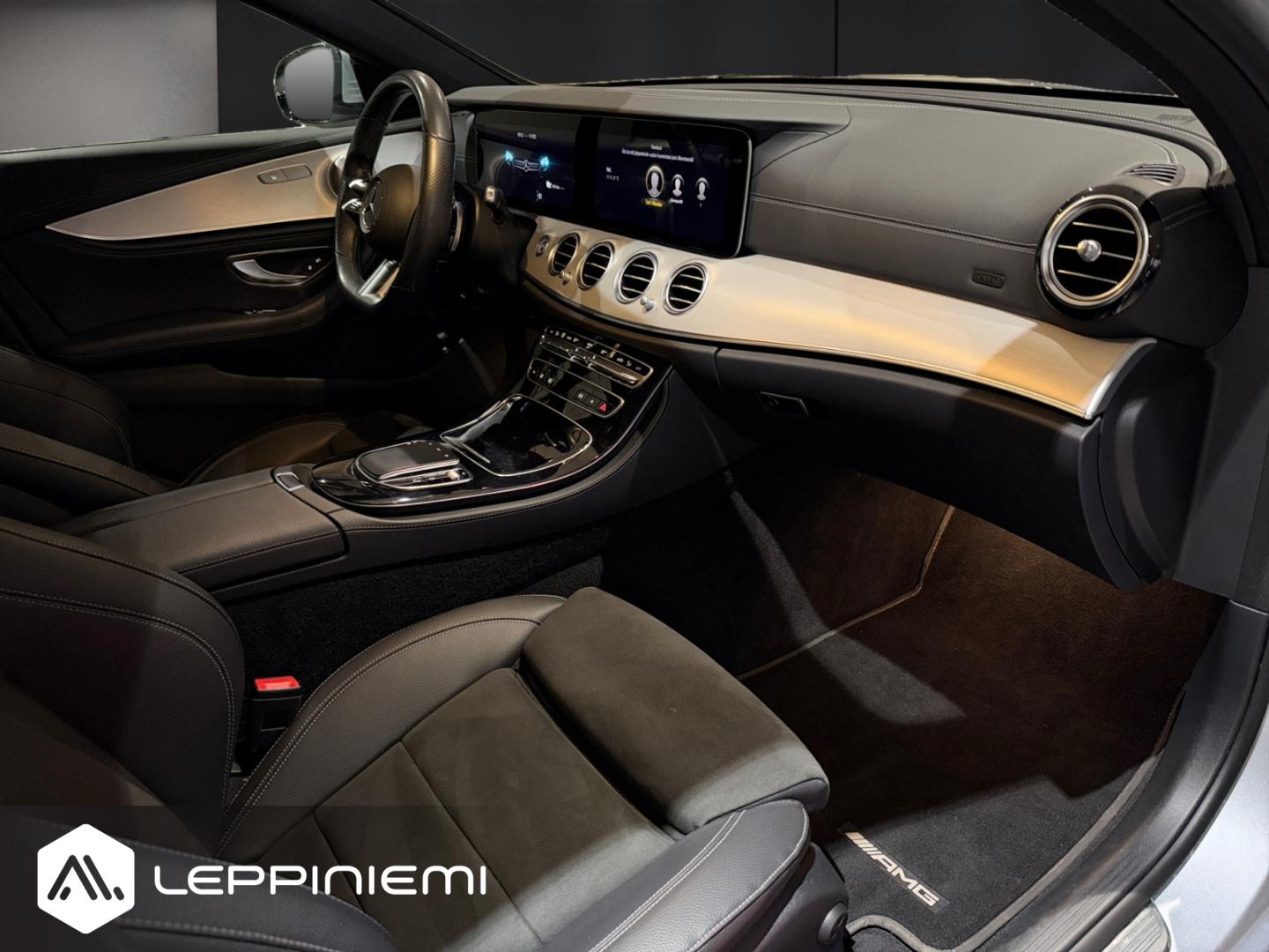 MERCEDES-BENZ E 2022