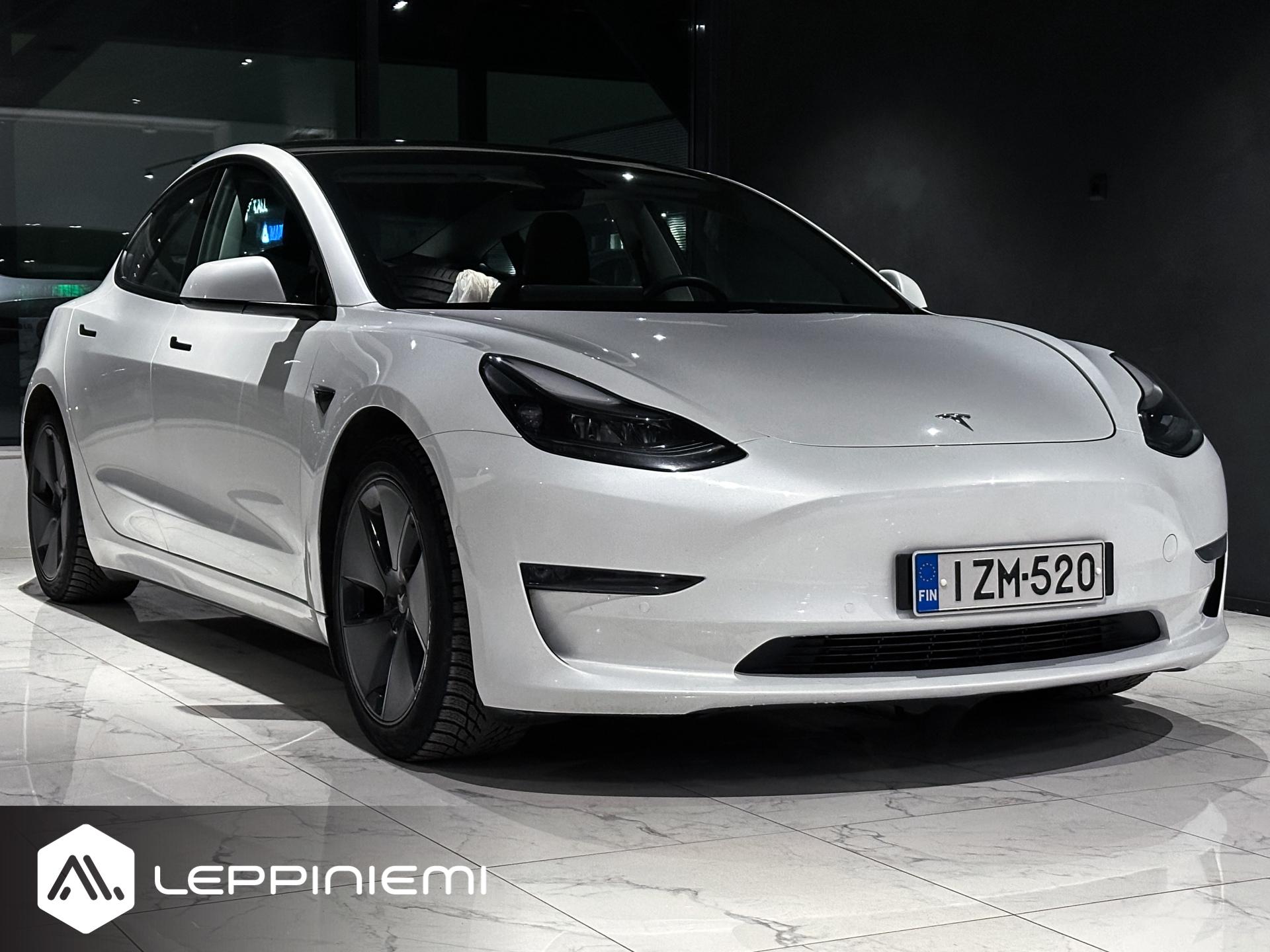 TESLA Model 3 2021
