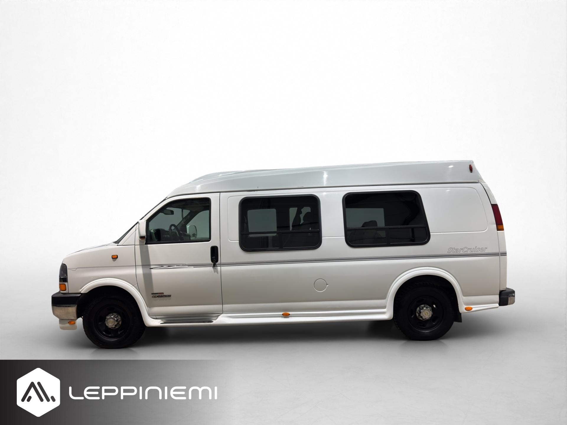 CHEVROLET Chevy Van 2006