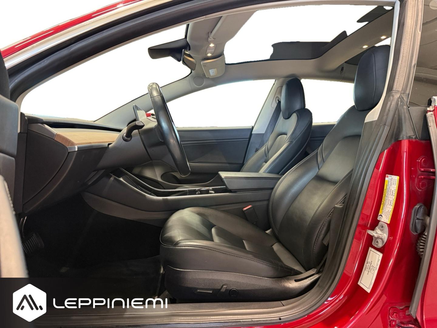 TESLA Model 3 2019